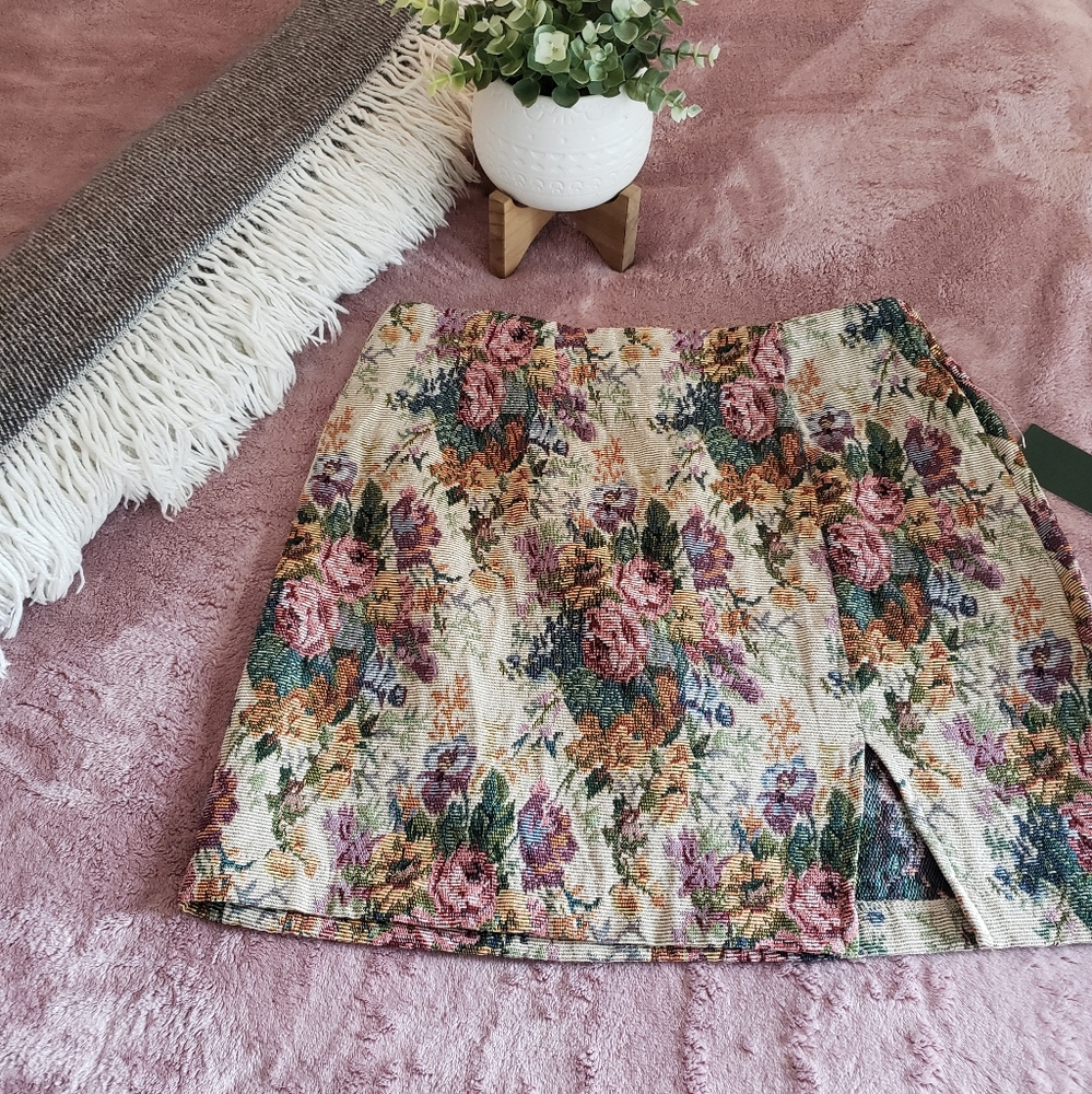 ▪︎Wild Fable▪︎ Mini Skirt